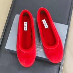ALAIA 25S BALLET FLATS IN BRIGHT RED VELVET