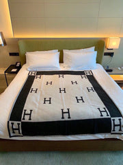 TIGRE BAYADERE BLANAVALON III THROW BLANKET IN BLACK CASHMERE 407142