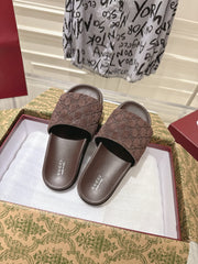GG SLIDES IN DARK BROWN SUEDE WITH EMBOSSED LOGO STYLE 1