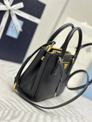 PRADA 25S GALLERIA MEDIUM BAG 20 IN BLACK CALFSKIN GOLD HARDWARE