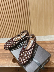 ALAIA MESH BALLET FLATS 25S IN DARK RED LAMBSKIN