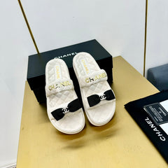 DAD SANDALS WITH BOW IN WHITE LAMBSKIN MULE