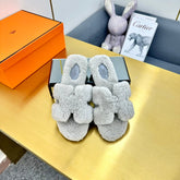 0RAN SHEARLING SANDALS PALE GRAY