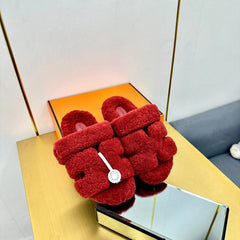 CHYPRE SANDAL IN SCARLET RED SHEARLING