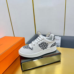 FREE SNEAKER IN WHITE CALFSKIN AND "H EN BIAIS" BLACK CANVAS