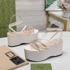 WEDGE PLATFORM IN WHITE SHEEPSKIN