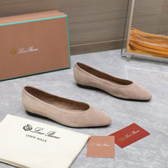 CLASSIC BALLET SHOES IN BEIGE SUEDE