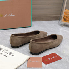 CLASSIC BALLET SHOES IN HEAVY BROWN SUEDUE