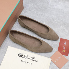 CLASSIC BALLET SHOES IN HEAVY BROWN SUEDE