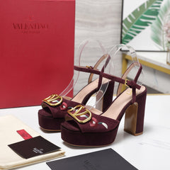 VALENTINO 25S GARAVANI VLOGO SIGNATURE HIGH-HEEL SANDALS 110 MM IN DARK RED SUEDE