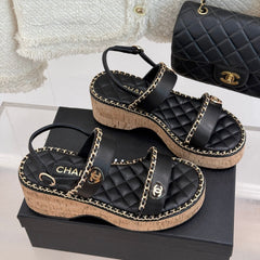 THICK-SOLED CHAIN HEART SANDAL IN BLACK LAMBSKIN