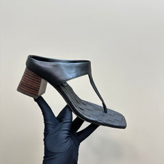 MARELLA THONG IN BLACK LEATHER WITH SIGNATURE INTRECCIATO INSOLE 55 MM