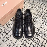 SQUARE TOE OXFORD IN BLACK SHINY CALFSKIN