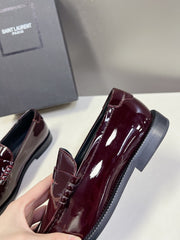 YSL 25S SAINT LAURENT LOAFERS IN BLACK CHERRY PATENT CALFSKIN
