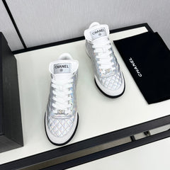 SPORTS SHOES IN GLOSSY SILVER CALFSKIN