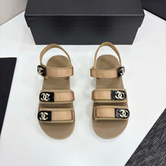 CC SANDAL 25S IN BEIGE FABRIC WITH BLACK HARDWARE