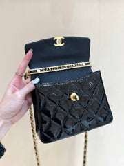 25S CHANEL TOTE CROSSBODY BAG 19 IN BLACK GLOSSY LEATHER WITH METAL HANDLE