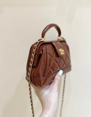 CHANEL TOP HANDLE BAG 18 IN BROWN OIL-WAX LAMBSKIN GOLD HARDWARE