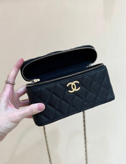 CHANEL 25S VANITY CASE 19 IN BLACK CALFSKIN GOLD HARDWARE