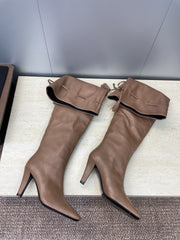 YSL 25S HIGH‑HEEL FRINGED MARTIN BOOTS 90 MM IN CHESTNUT BROWN LAMBSKIN