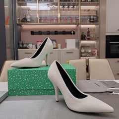HIGH HEEL PUMPS 90MM IN WHITE WOOL