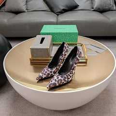 HIGH PUMPS IN LIGHT GRAY LEOPARD PRINT SUEDE