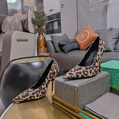 HIGH PUMPS IN BEIGE LEOPARD PRINT SUEDE