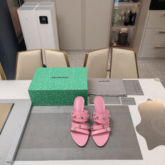 STRAPPY HIGH-HEELED SANDALS IN WEWAK PINK STUDDED WAX-OIL SHEEPSKIN