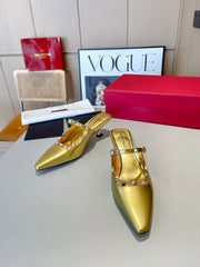 ROCKSTUD CAGED MULES 5 CM IN GOLD CALFSKIN