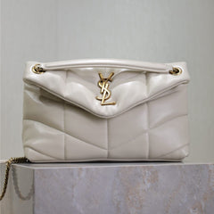 YSL 25S LOULOU PUFFER MM 29 IN BLANC VINTAGE CALFSKIN GOLD HARDWARE
