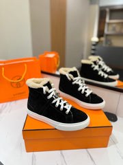 CHEALSEA BOOTS IN BLACK SUEDE AND FLEECE LINING