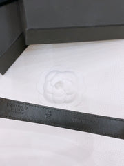 DOUBLE C BELT 20MM IN BLACK CALFSKIN WITH QUILTED STITCHING AND SPIRAL GOLD BUCKLE