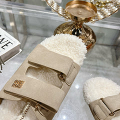 SANDAL SLIDES IN BEIGE SUEDE AND SHEARLING LINING