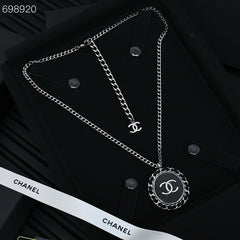 25P OVAL NECKLACE IN BLUE DENIM BLACK LEATHER-THREADED CHAIN