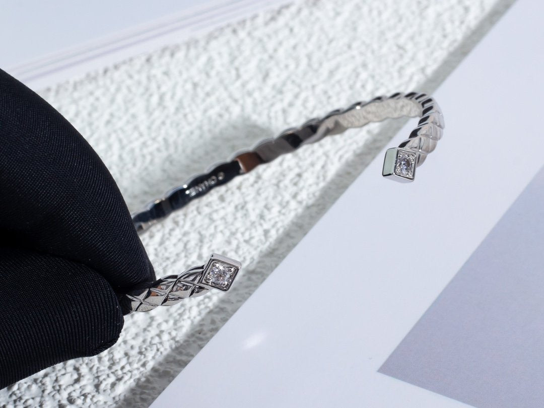 CRUSH BRACELET OPEN CUFF SILVER