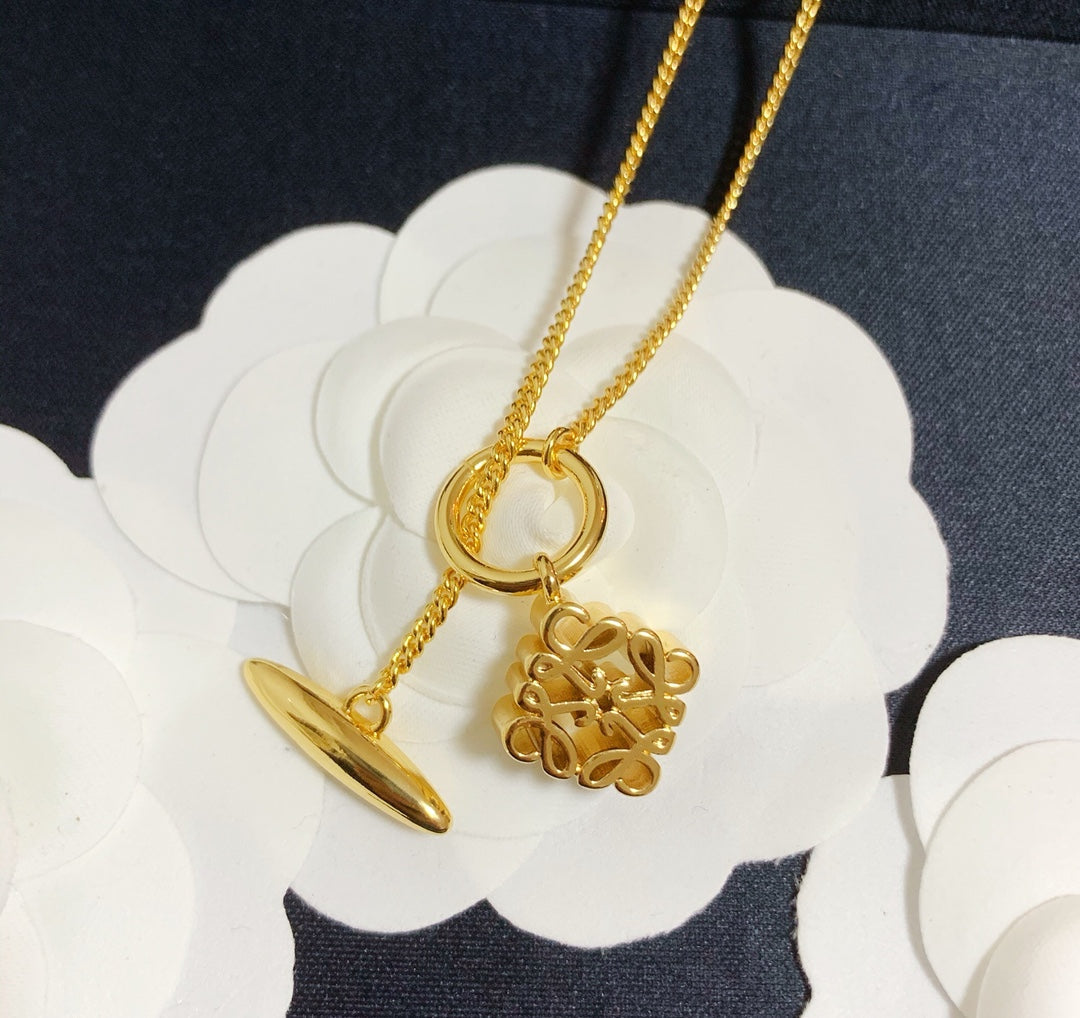 ANAGRAM PEDANT GOLD NECKLACE