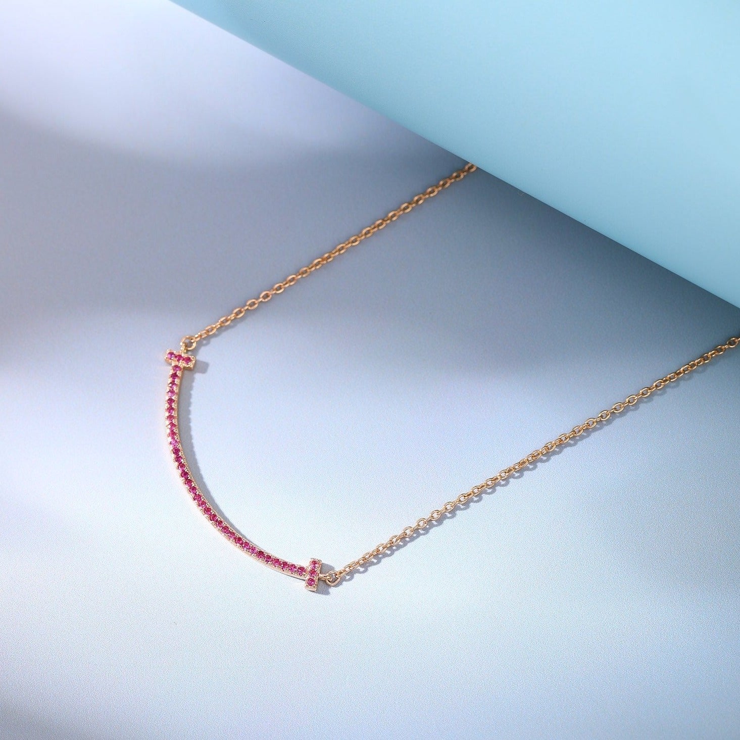 BIG SMILE PEDANT PINK DIAMOND NECKLACE