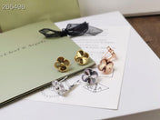 CLOVER MEDIUM STUD EARRINGS