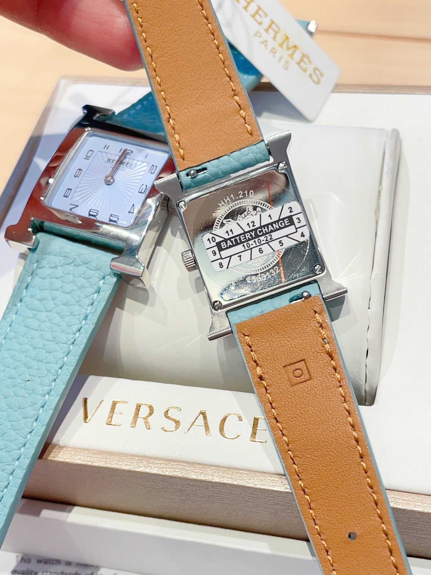 HM HEURE H 26 SILVER BLUE DIAL EPSOM LEATHER