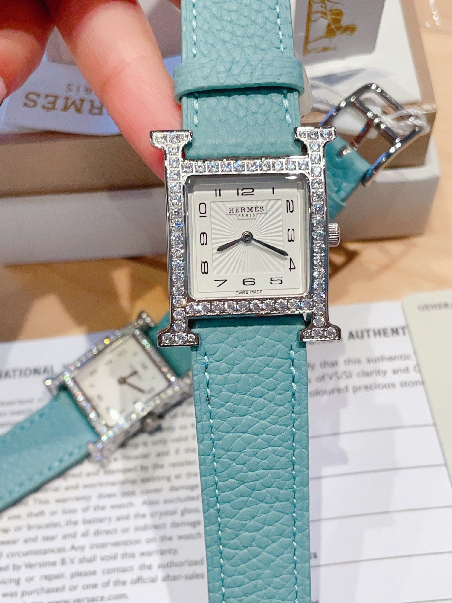 HM HEURE H 26 SILVER WHITE DIAL EPSOM LEATHER EPSOM LEATHER