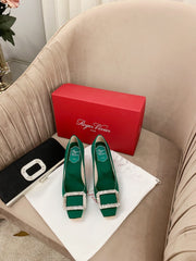 TROMPETTE PUMPS IN GREEN SILK CRYSTAL BUCKLE