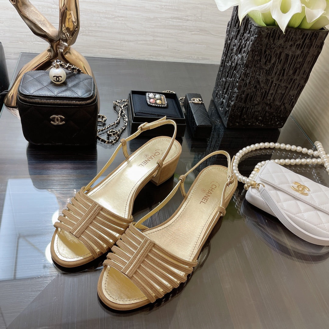SLINGBACKS SANDAL IN CAMEL BEIGE SUEDE