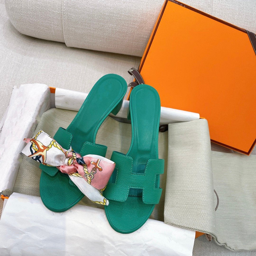 0asis Sandal Epsom Calfskin Teal Blue