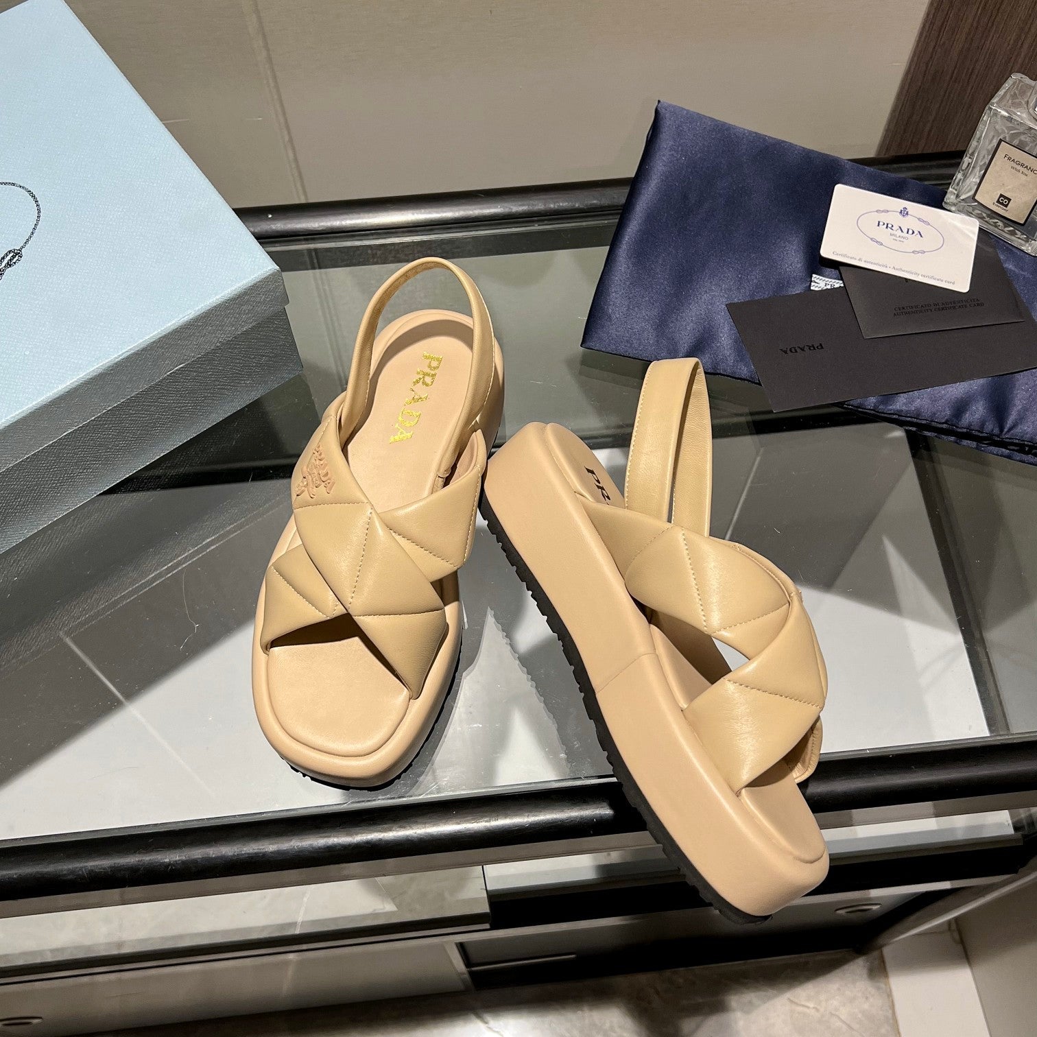 PRA PADDED CRISSCROSS SANDALS BEIGE LAMBSKIN