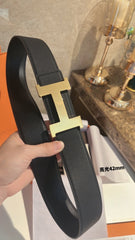 HM CONSTANCE BELT BUCKLE & REVERSIBLE BLACK LEATHER STRAP 42MM GOLD HARDWARE