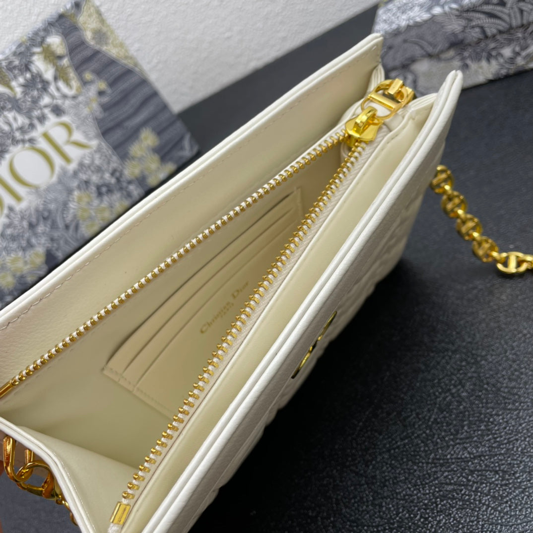 CARO POUCH 19 BAG IN WHITE CALFSKIN