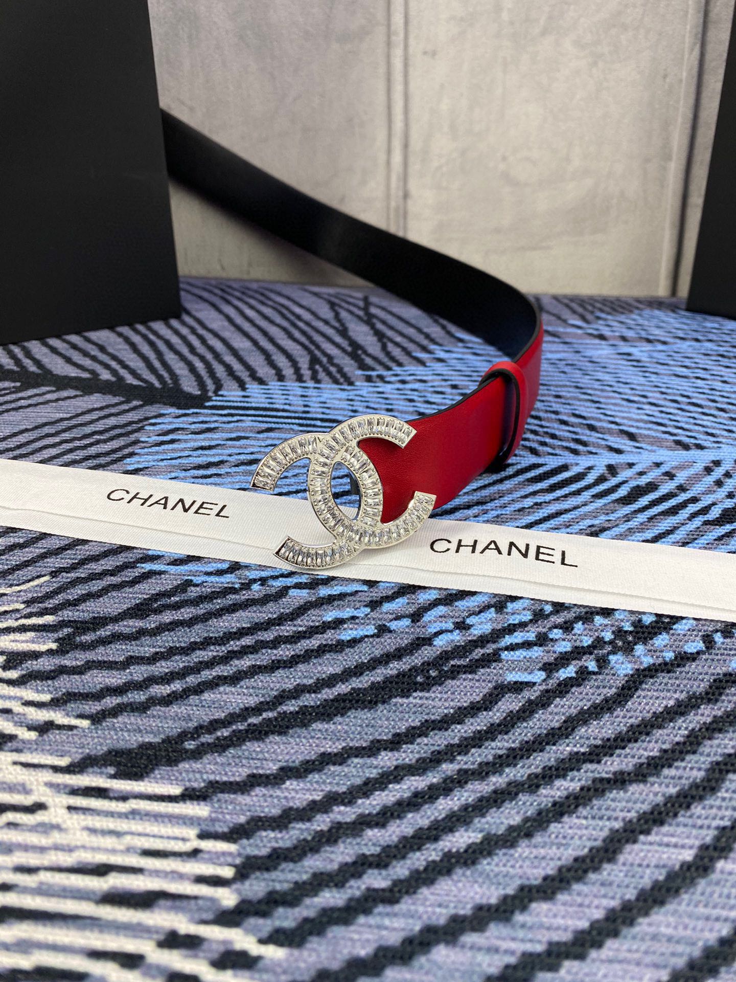CHANEL 25S BELT 30 MM IN RED CALFSKIN WITH SILVER HARDWARE 615099
