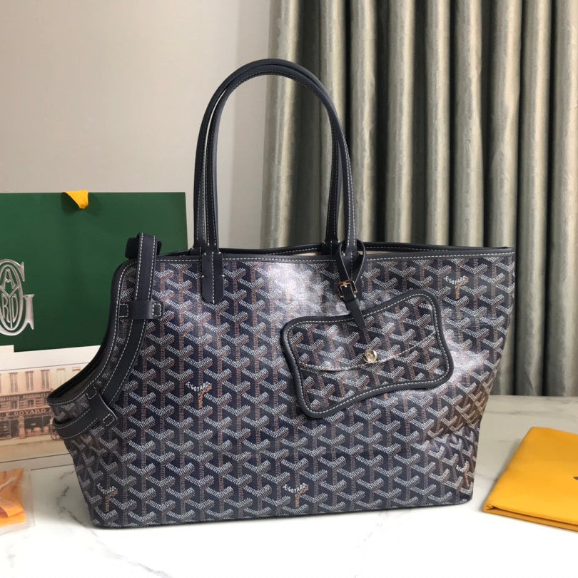 CHIEN GRIS BAG 33 IN NAVY BLUE GOYARDINE CANVAS AND TAN CALFSKIN TRIM