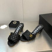 DIAMOND-QUILTED 6 CM SANDALS IN BLACK LAMBSKIN