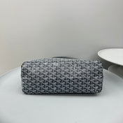 HOBO BOHÈME 34 IN GREY GOYARDINE CANVAS AND CALFSKIN
